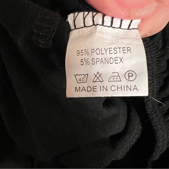 Black Sleeveless Button Front Ruffled Hem Sundress - Picture 10 of 12